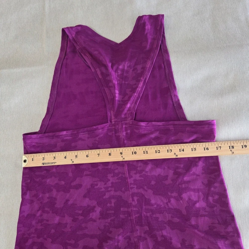 Lululemon Tank Top Small Fuchsia Camo Print V‎ Neck Racerback Athletic Workout